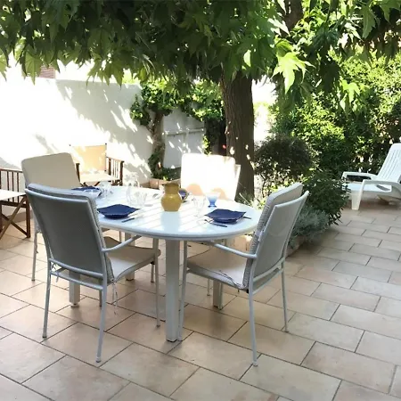 Villa Charmante T3 A Port Leucate, 5 Couchages, Proche Plage, Barbecue, Garage - Fr-1-81-98 Leucate