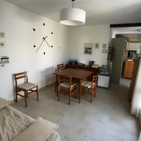 Villa Charmante T3 A Port Leucate, 5 Couchages, Proche Plage, Barbecue, Garage - Fr-1-81-98 Leucate